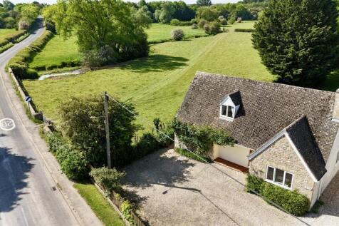 Station Road, Kingham 2 bed detached house for sale