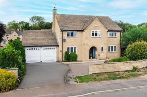 7 bedroom detached house for sale