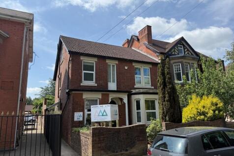 Semi-detached house for sale