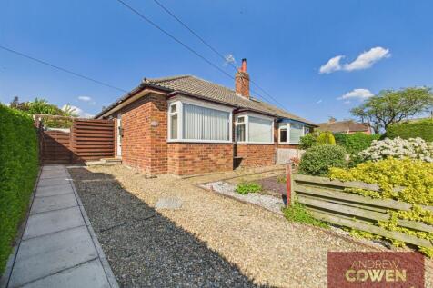 Kareen Avenue, Scarborough YO12 2 bed semi