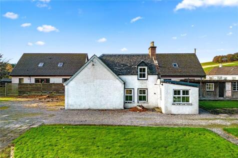 Detached house for sale