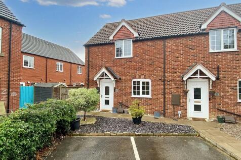 Foxglove Court, Spalding 2 bed end of terrace house for sale