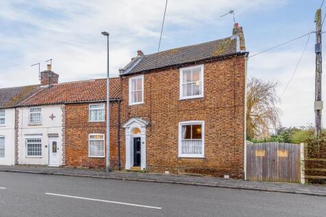 Church Street, Donington, Spalding 3 bed end of terrace house for sale