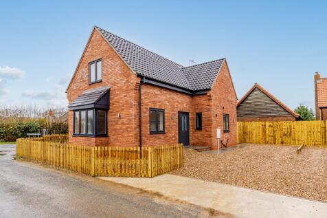 Siltside, Gosberton Risegate 2 bed detached house for sale