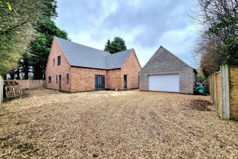 Stonegate, Cowbit 4 bed detached house for sale