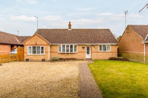 Woodgate Road, Moulton Chapel, Spalding 3 bed detached bungalow for sale