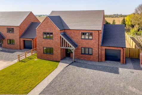 Bernhards Close, Donington, Spalding 5 bed detached house for sale