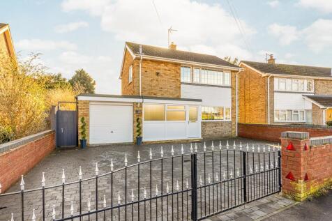 The Chase, Pinchbeck, Spalding 3 bed detached house for sale