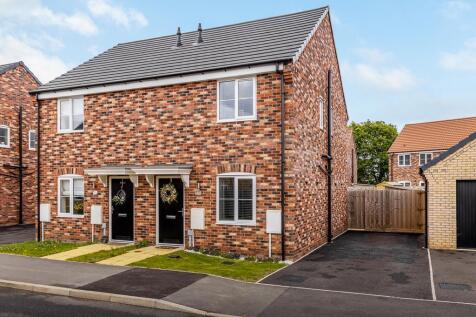 2 bedroom semi-detached house for sale