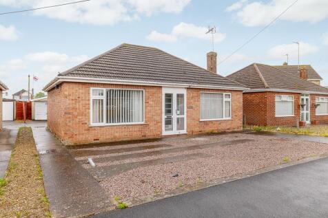 Park Avenue, Spalding 2 bed detached bungalow for sale