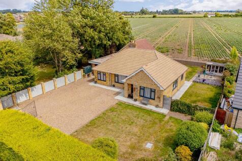 Broadgate, Weston Hills, Spalding 3 bed detached bungalow for sale
