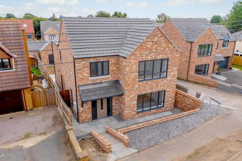 Barrier Bank, Cowbit 4 bed detached house for sale