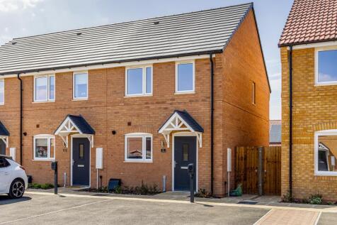 2 bedroom semi-detached house for sale