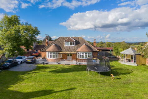 7 bedroom detached house for sale