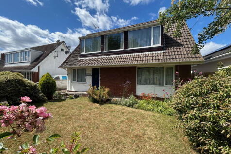Station Road, Yatton, 3 bed detached house for sale