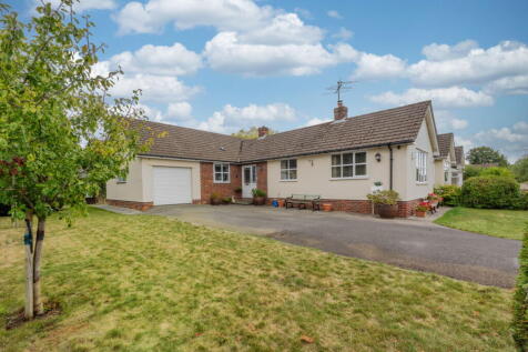 Round Oak Grove, Cheddar 2 bed detached bungalow for sale