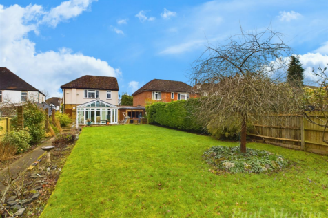 Victoria Avenue, South Croydon 3 bed detached house for sale
