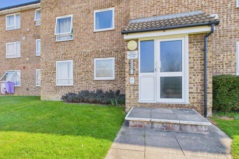 Montana Close, South Croydon 2 bed apartment for sale