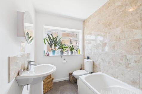 Martin Close, Warlingham 4 bed house for sale