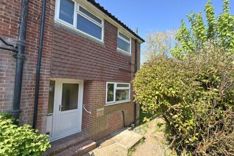 East Grinstead, West Sussex 3 bed end of terrace house for sale