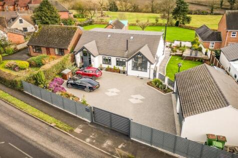 3 bedroom detached bungalow for sale