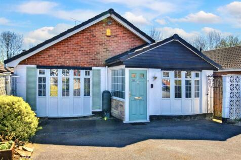 2 bedroom detached bungalow for sale