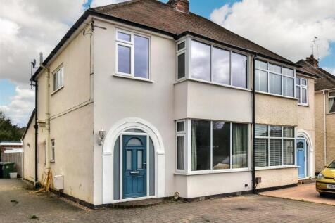 3 bedroom semi-detached house for sale