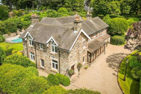 6 bedroom detached house for sale