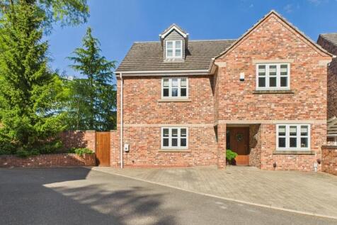 6 bedroom detached house for sale