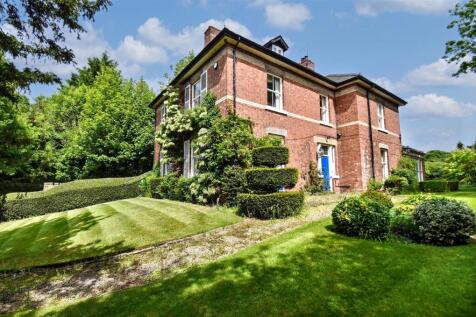 6 bedroom detached house for sale