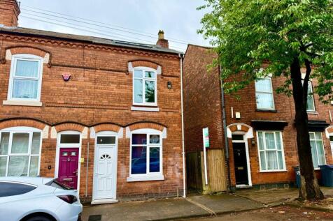 6 bedroom property for sale