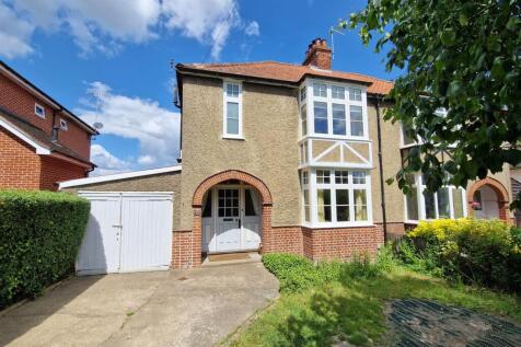 Horringer Road, Bury St. Edmunds IP33 3 bed semi