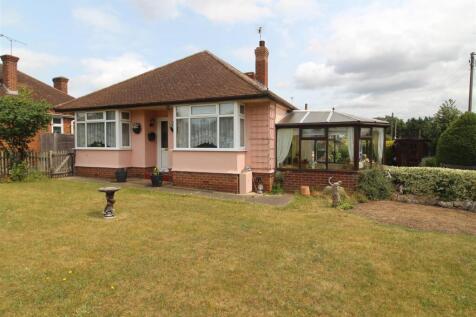 Philip Road, Bury St. Edmunds IP32 3 bed detached bungalow for sale
