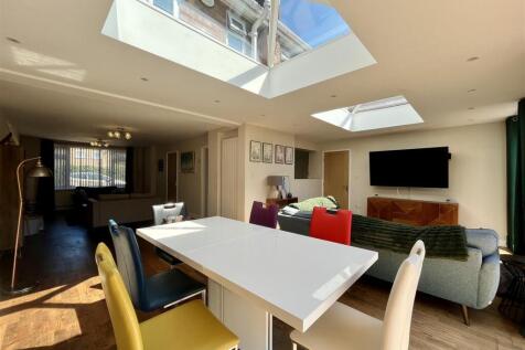 Tollgate Lane, Bury St. Edmunds IP32 3 bed detached house for sale