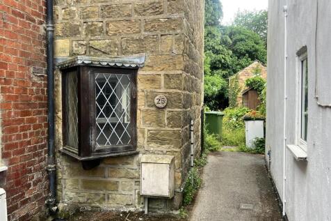 High Street, Burniston, Scarborough 2 bed cottage for sale