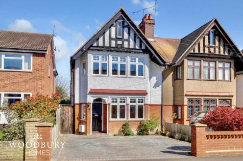 4 bedroom semi-detached house for sale