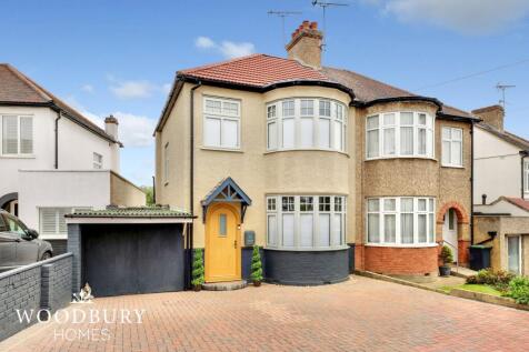 3 bedroom semi-detached house for sale