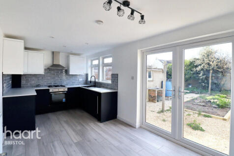 Crossley Close, Bristol 3 bed terraced house for sale
