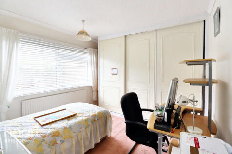 Hill Drive, Bristol 3 bed bungalow for sale