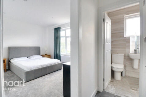 11 bedroom semi-detached house for sale