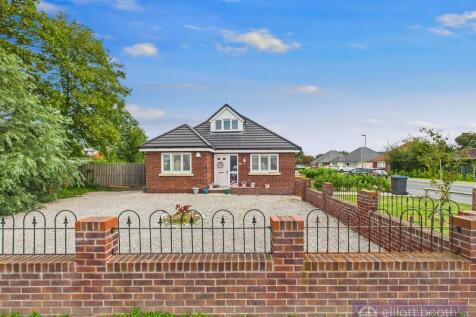 3 bedroom detached bungalow for sale