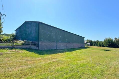Staplow 5 bed barn for sale