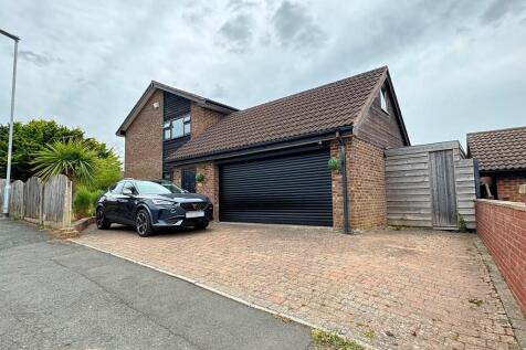 Apple Tree Close, Bromyard 4 bed detached house for sale