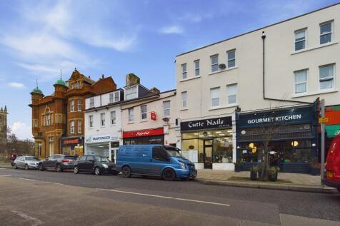 Sandgate Road, Folkestone 2 bed apartment for sale