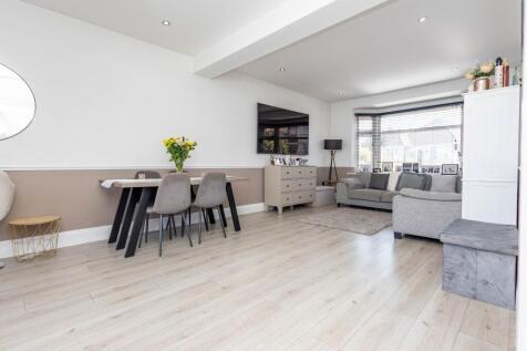Wimborne Road, Bournemouth, 3 bed semi