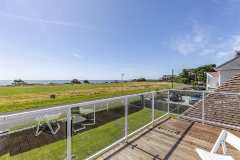 Wharncliffe Road, Christchurch BH23 4 bed detached house for sale