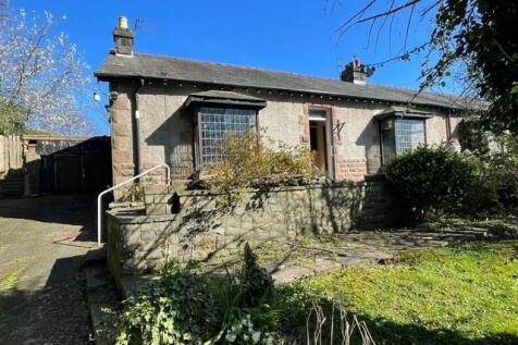 2 bedroom semi-detached bungalow for sale