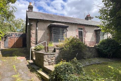 2 bedroom semi-detached bungalow for sale