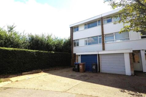6 bedroom house for sale