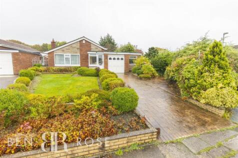 Ennerdale Close, Leyland 3 bed detached bungalow for sale